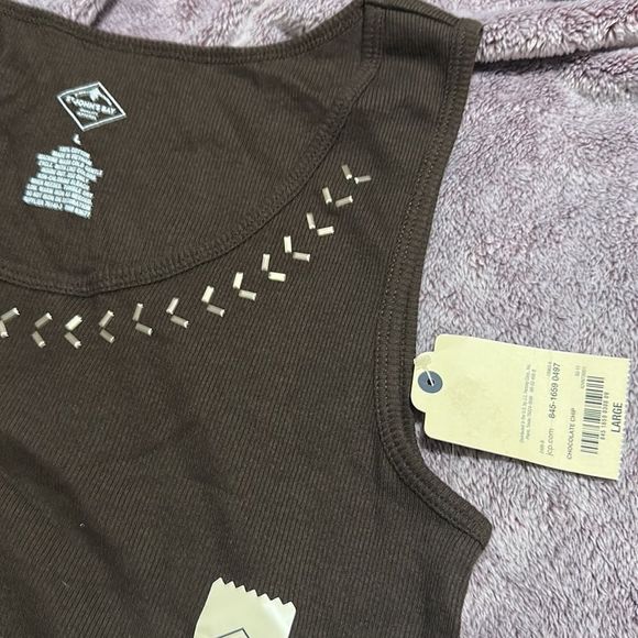 St John’s Bay Tank Top - Picture 5 of 11